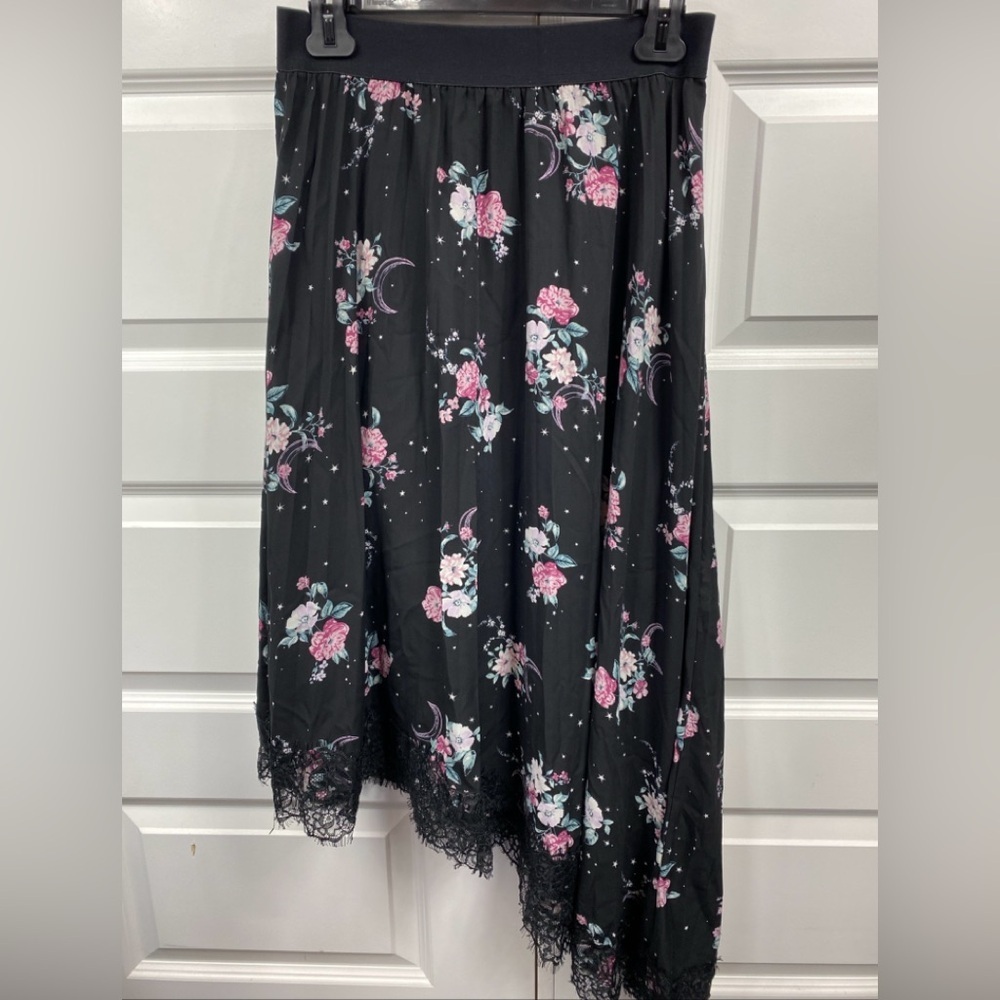 Romantic Earthy Maxi Skirt Dainty Fairy Cottagecore Floral Medium Lace Trim